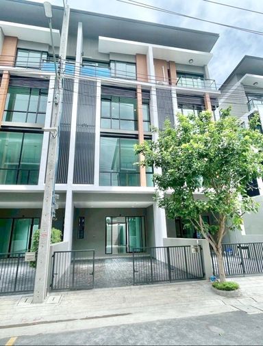 ให้เช่าพรีเมี่ยมเพลส มิกซ์ นวมินทร์ (Premium Place Mix Nawamin) ติดถนนใหญ่นวมินทร์ ใกล้MaxValu 