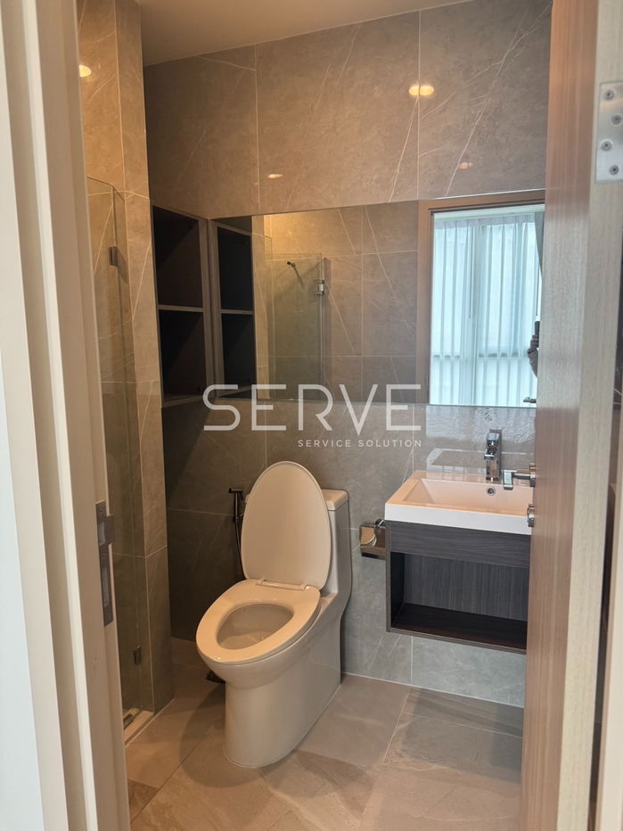 picture 1 Bed 1 Bath Nice Room Fully furnished New Condo Good Location Close to MRT Phra Ram 9  220 m.  @ NUE District R9 - 8/9