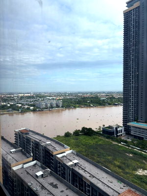 คอนโดให้เช่า : คอนโด The Politant Rive ชั้น 23 วิวสวย