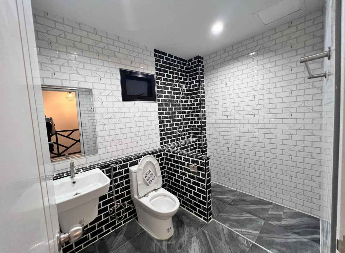 picture 🏡 Twin House for Sale | 2 Storey – Brand New Ready to move in! Great location at Lam Luk Ka, Khlong 9 - 13/16