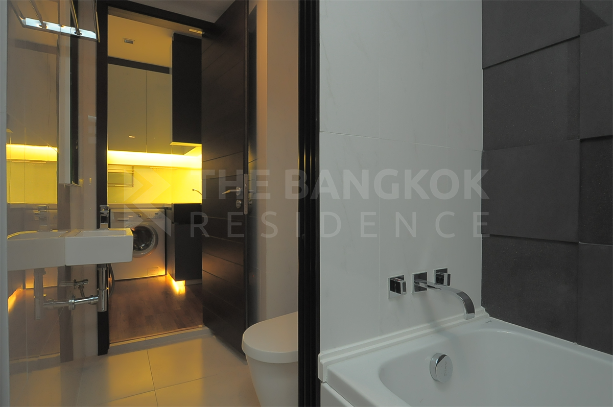 picture Ivy Ampio near MRT Cultural Center of Thailand Station Elevate Comfort at an Unbeatable Price - 8/10