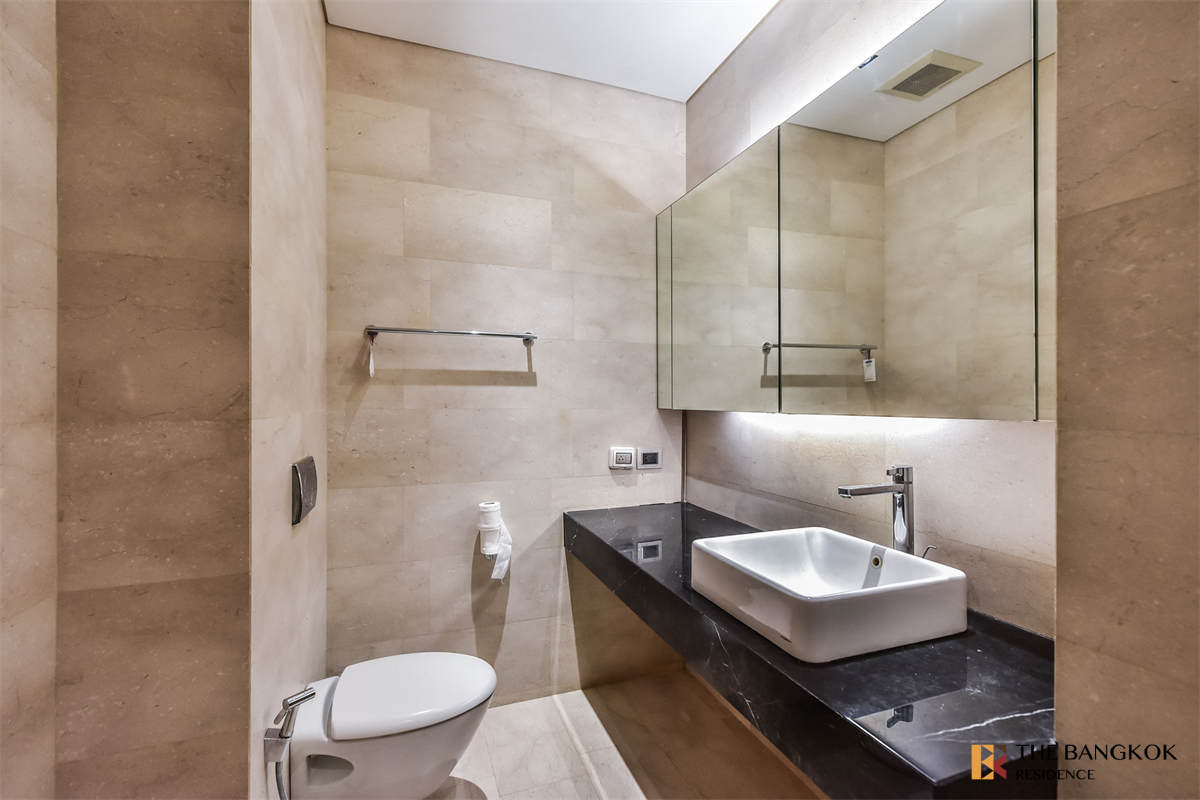 picture Saladaeng residences Surrounded by Facilities near MRT Silom Station - 1/10