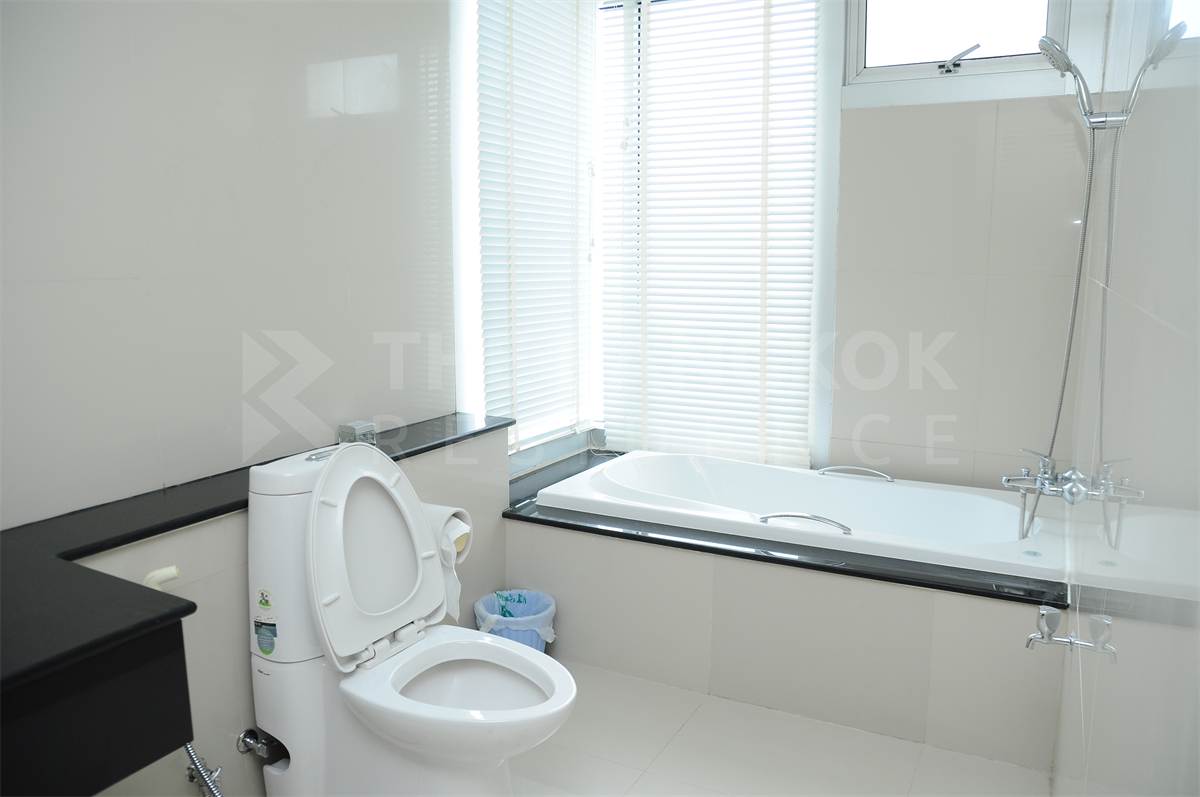 picture Nusasiri Grand Condo near BTS Ekkamai Hurry to book!! Limited quantity - 8/10