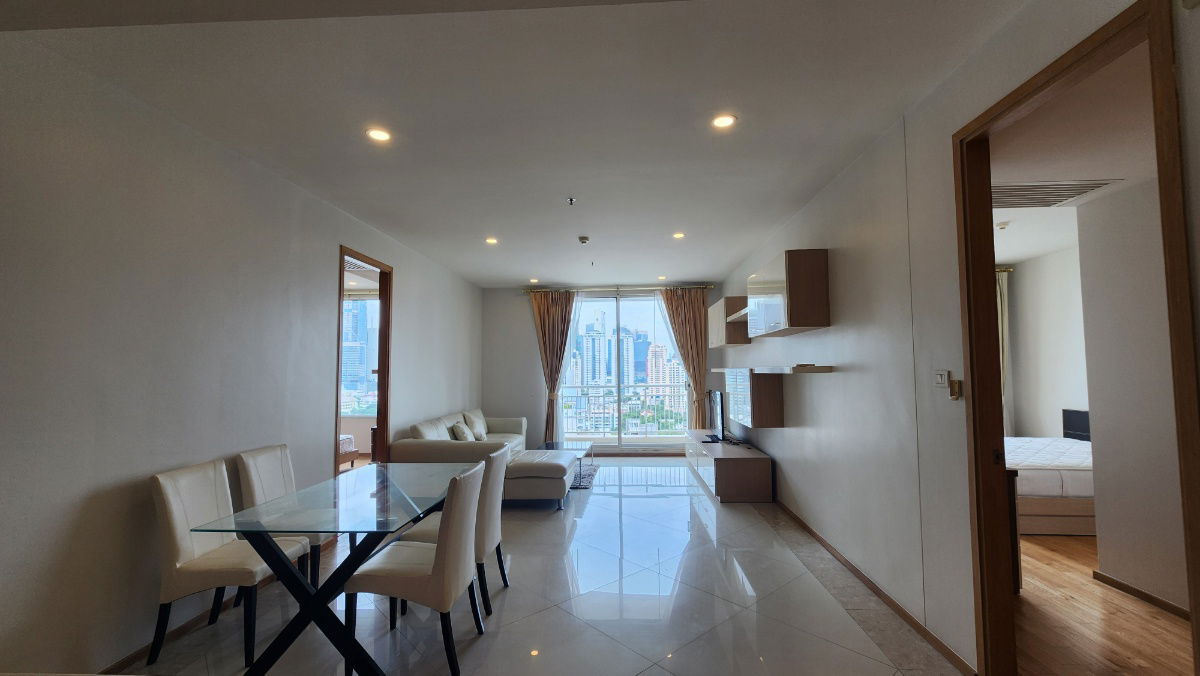 รูป The Empire Place | ให้เช่า 2 ห้องนอน ไซต์ใหญ่มาก กว้างชั้นสูง วิวสวย ตกแต่งเรียบร้อย อยู่ใกล้ตึกออฟฟิศต่างๆของสาทร - รูปที่ 12/12