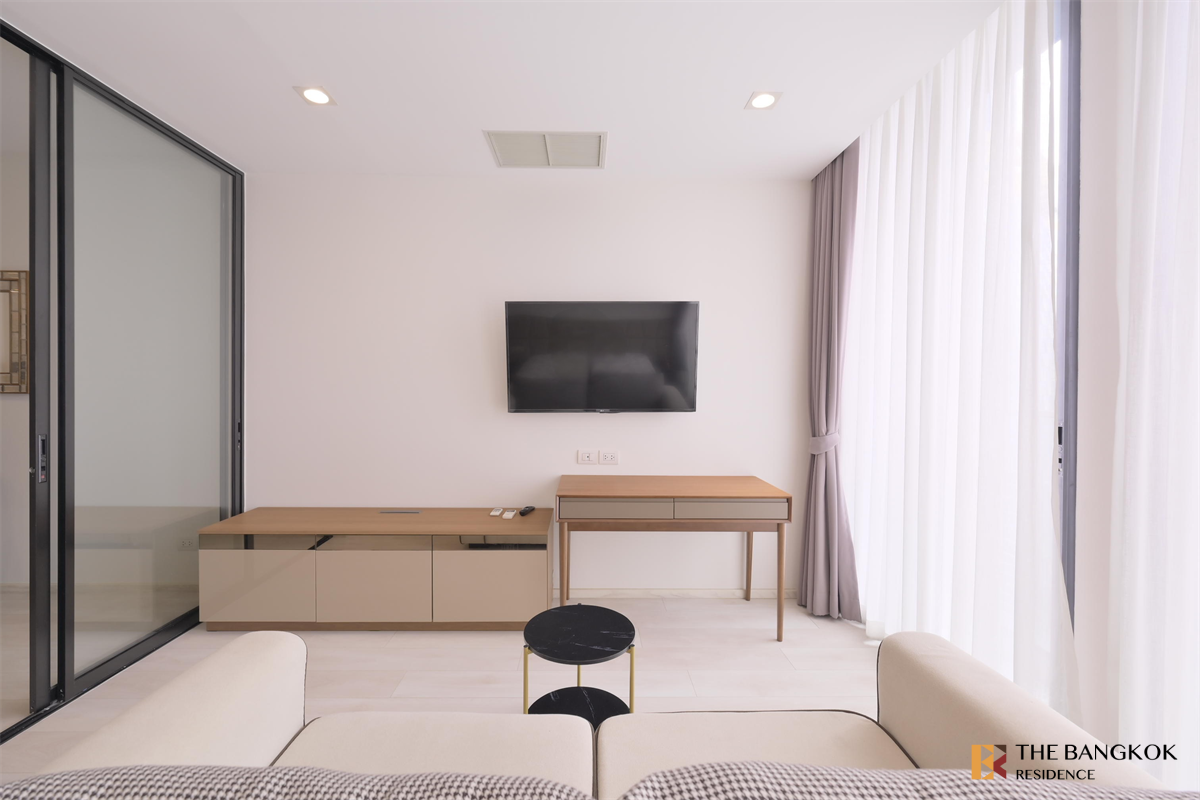 picture Noble Ploenchit Room available, great price near BTS Phloen Chit - 8/10