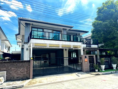 Houses for rent : House for rent Phassorn Prestige Bangna-Suvarnabhumi, ready to move in. If interested, contact Line @goodmanpro or call 0999029192.