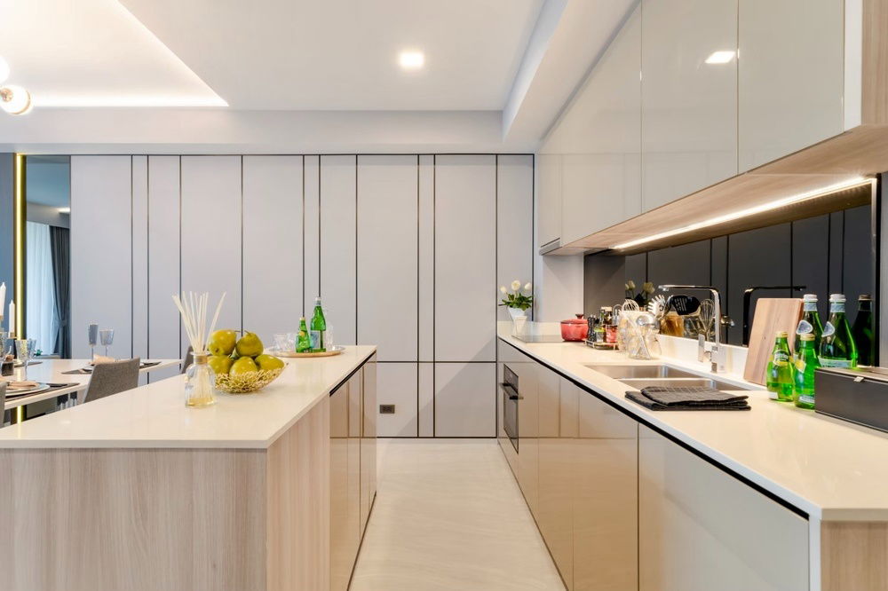 picture For Rent ! Wide living room, provide privacy, There is a bathtub!🔥Code C20240500007.....Fynn Sukhumvit 31, 3 bed, 3 bath, furnished, ready to move in - 7/13