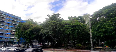 เช่าคอนโด ประตูน้ำ : ที่พักใจกลางเมืองราคาพิเศษ 50ตร.ม. 2นอน  สวน จอดรถ ร้านสะดวกซื้อ