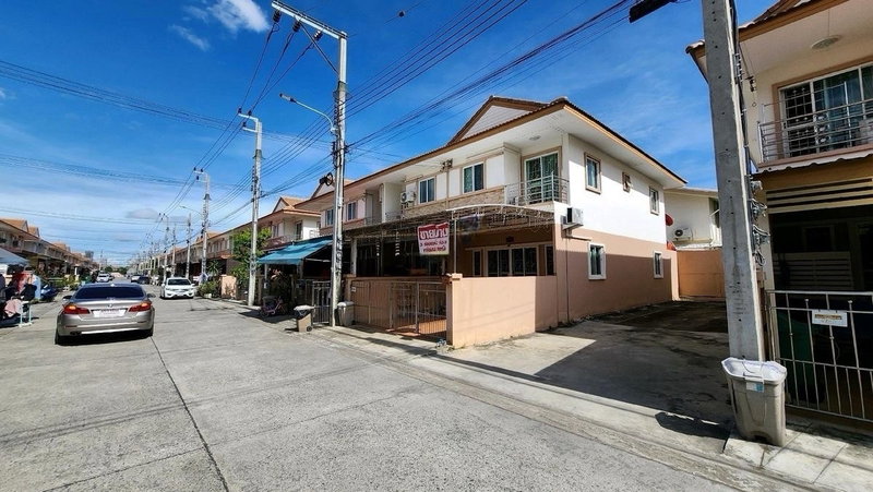ขายทาวน์โฮม : ขายบ้านย่านบางนา ทาวน์โฮมหลังมุม “สุริยาเพลส บางนา กม.5” (Suriya Place Bangna)