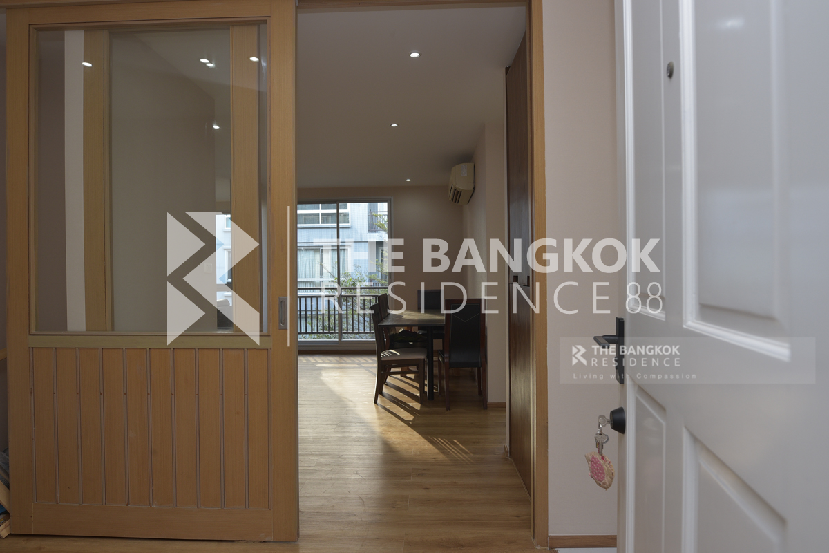 picture Sathorn Plus - On The Pond  Book quickly before the room is gone!! - 3/10