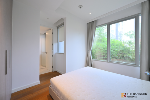 185 Rajadamri near BTS Ratchadamri Big discount, full deal