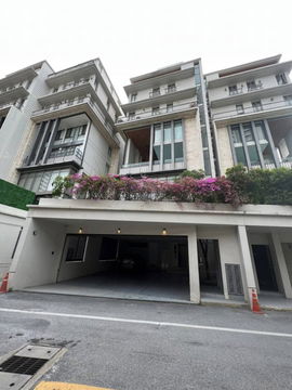 Urgent Sale! 749 Residence – Sukhumvit 49/1 near BTS Phrom Phong 88,000,000 baht Property Code: SL092