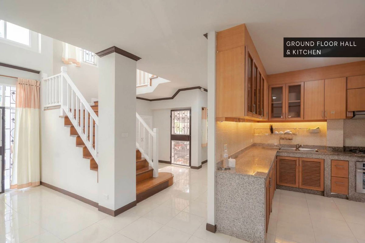 รูป ขายบ้านพูลวิลล่า ในหมู่บ้านรีเจ้นท์ 1 ทำเลทองเชียงใหม่ ใกล้เซ็นทรัลเฟสติวัล T.0946511456 - รูปที่ 9/15