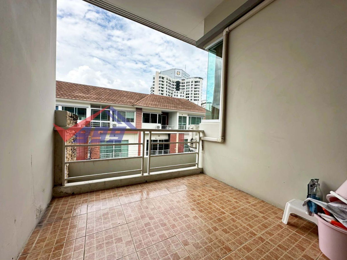 picture For Rent: 3-Storey Townhouse at Private Ville Rama 9 – Huamark - 9/14