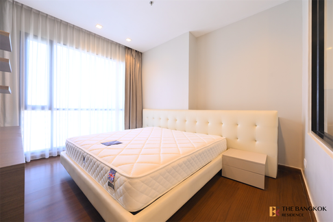 Comfortable and Ready to Move-in Ivy Ampio near MRT Cultural Center of Thailand Station