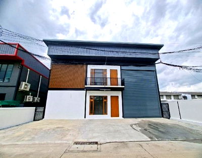 เช่าโรงงาน ถนนลำลูกกา : ให้เช่า โกดังพร้อมสำนักงาน สภาพใหม่ ซอยร่วมสุข เข้าซอยไม่ลึก ถนนไสวประชาราษฎร์ ลำลูกกา คลอง 4 พื้นที่โกดัง 280 ตารางเมตร รถสิบล้อเข้าออกได้