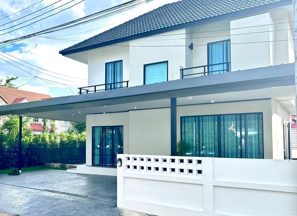 picture Luxury pool villa in the Koolunt Ville 9 project - 4/33
