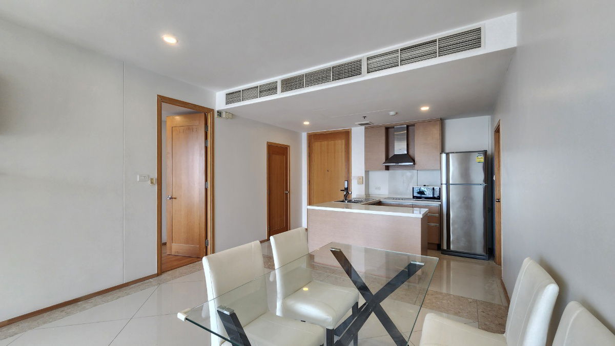 รูป The Empire Place | ให้เช่า 2 ห้องนอน ไซต์ใหญ่มาก กว้างชั้นสูง วิวสวย ตกแต่งเรียบร้อย อยู่ใกล้ตึกออฟฟิศต่างๆของสาทร - รูปที่ 2/12