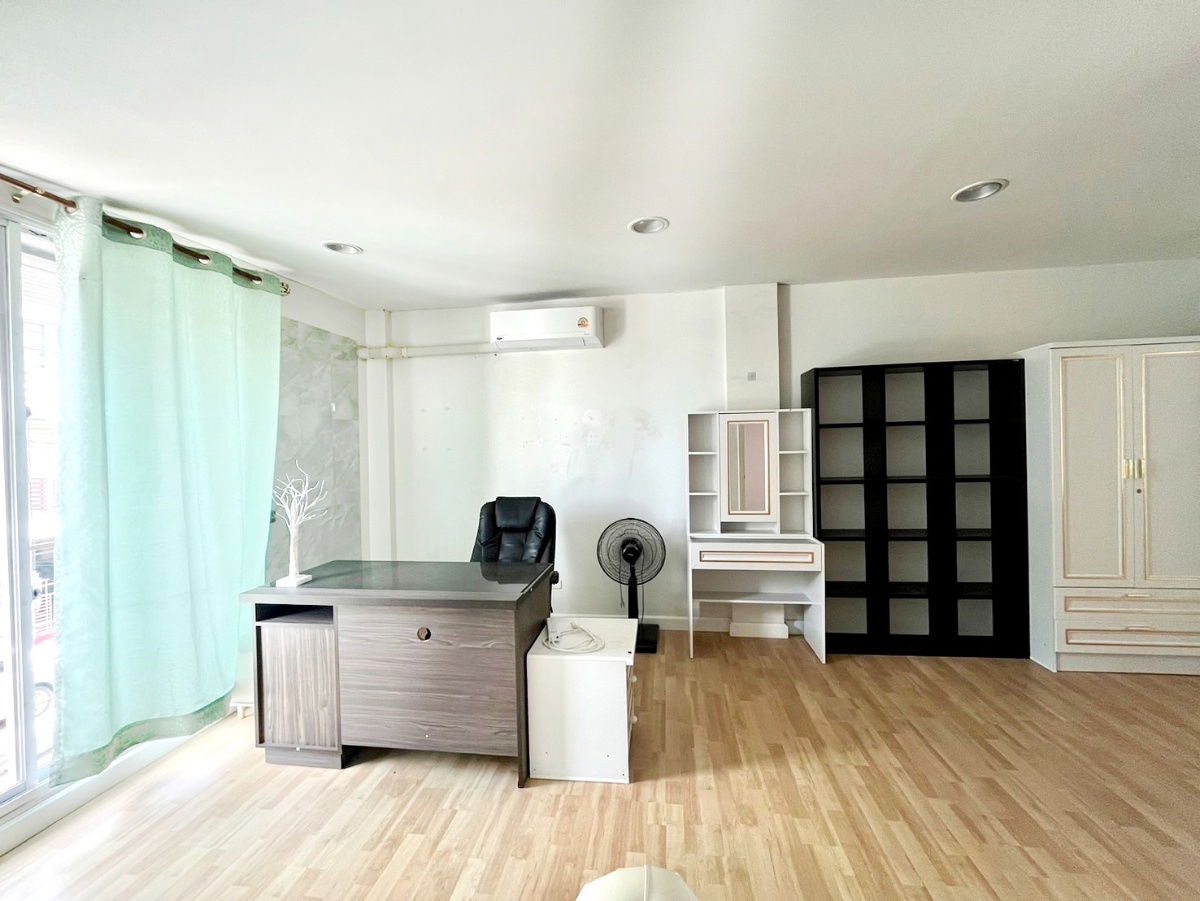 รูป 🏡 ให้เช่า ทาวน์โฮม 3 ชั้น หมู่บ้าน พลัสซิตี้พาร์ค รัตนาธิเบศร์🍎 - รูปที่ 23/27