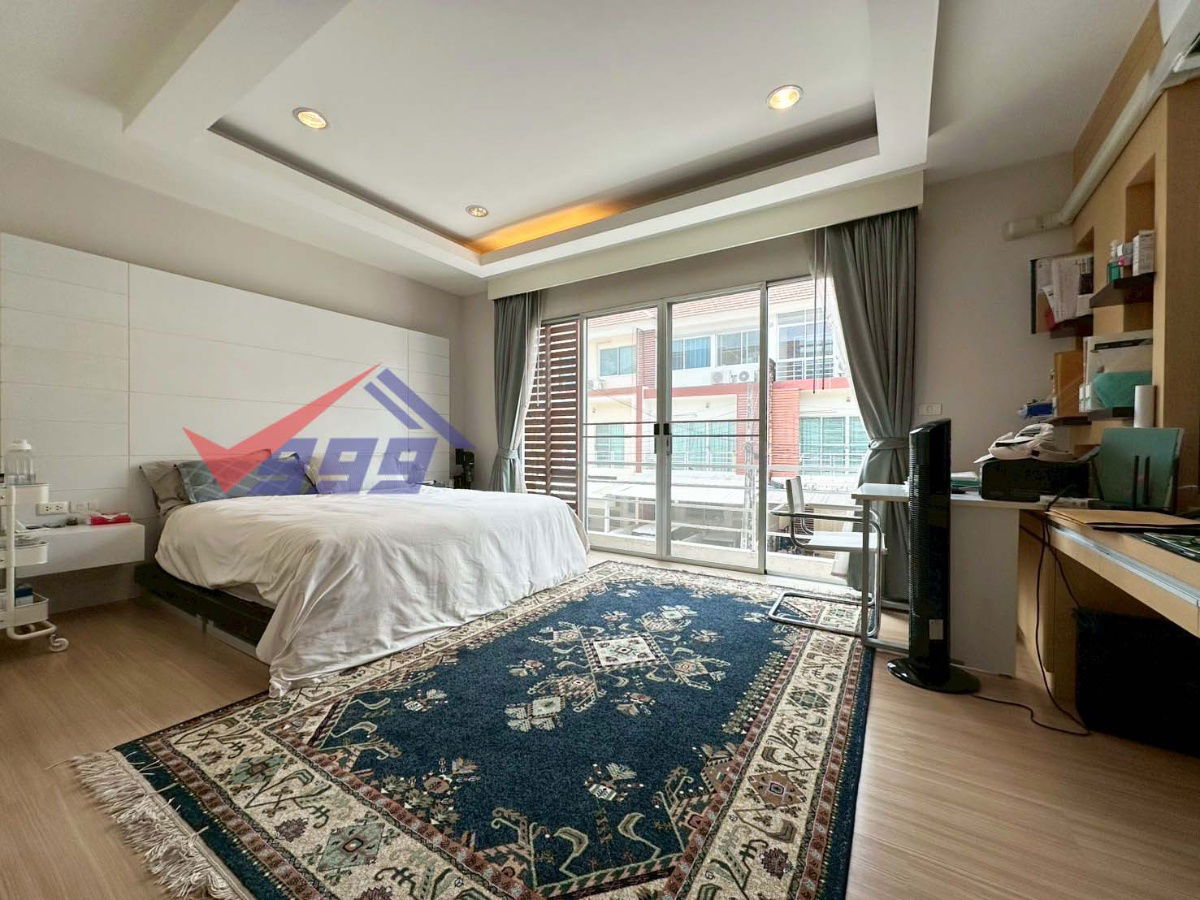 picture For Rent: 3-Storey Townhouse at Private Ville Rama 9 – Huamark - 5/14