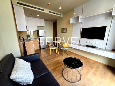 Condos for rent : Modern Style 1 Bed 35.3 sq.m. New Condo Good Location Close to BTS Phrom Phong 500 m. at Noble Around 33 Condo / For Rent