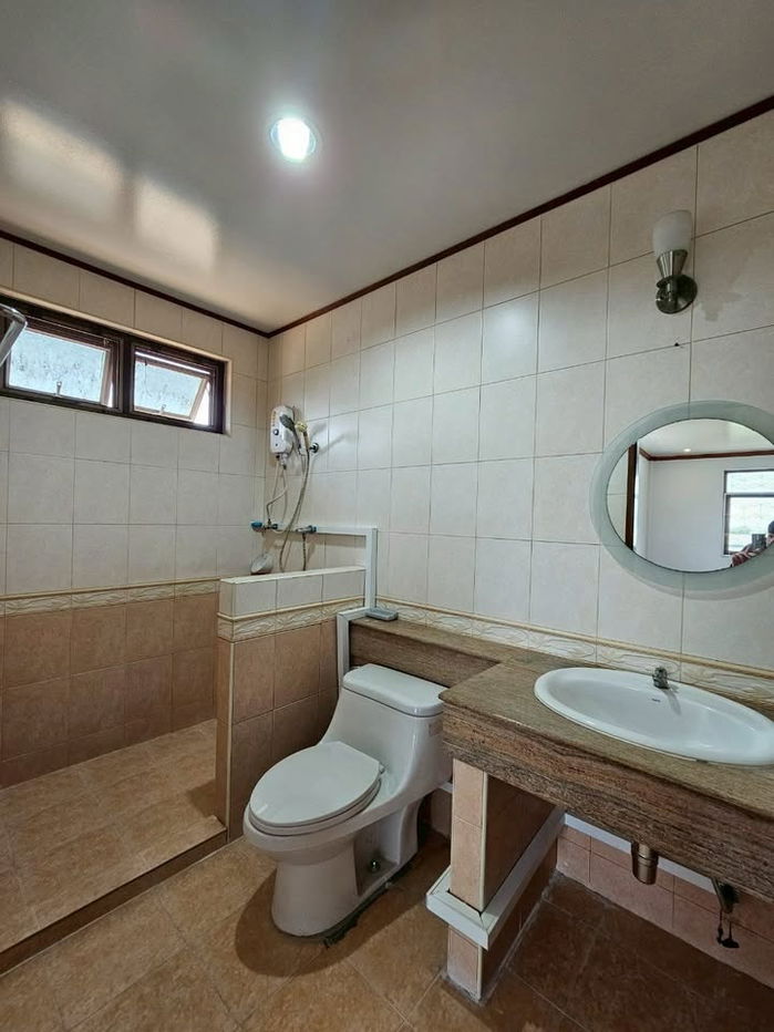 picture For sale or purchase: Single house, Ladprao 93 ,3 floors, newly renovated, partially furnished, 6 bedrooms, 6 bathrooms. ID: @951qfbfi - 15/16