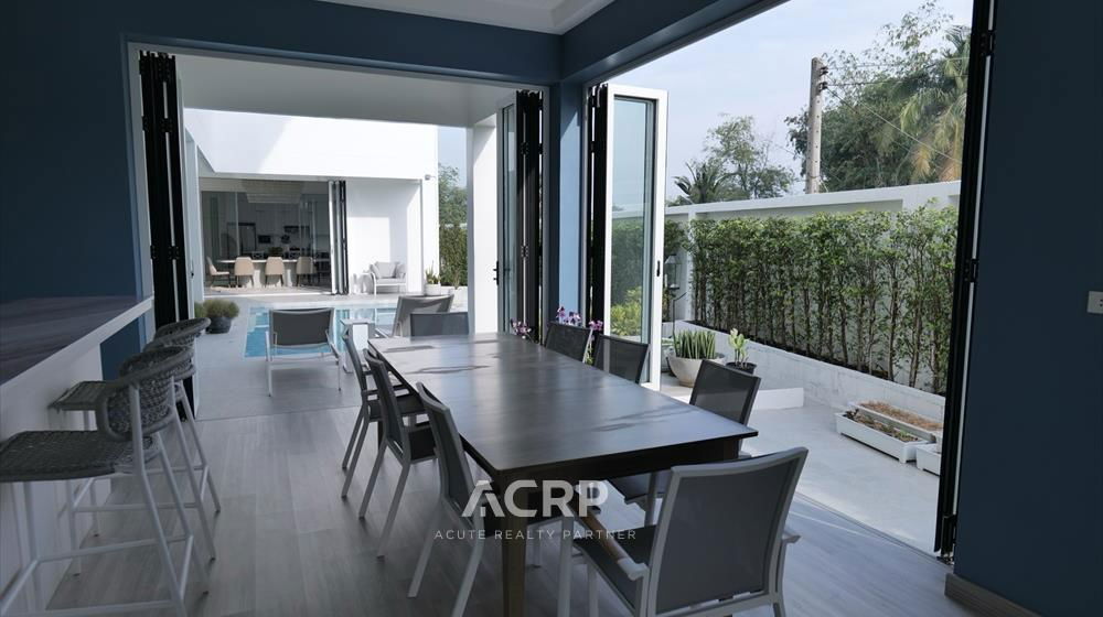picture Luxury Lake and Park House in Maneerin Lake and Park, Pathum Thani - 6/15