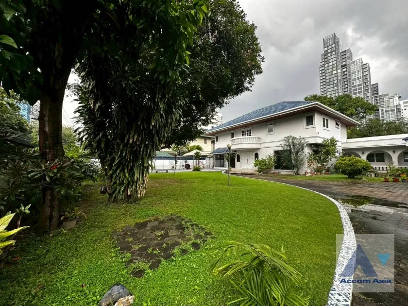 picture 🔼🔽 AccomA 📩 Private Swimming Pool 4 BR House in Khlong Tan Nuea (100069) - 15/16