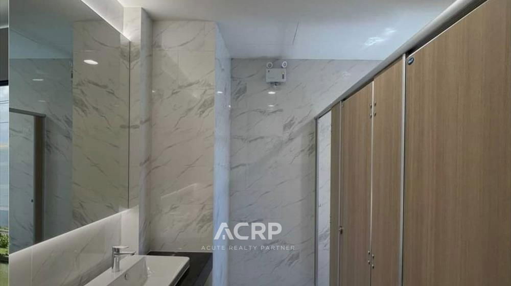 picture Office for rent on Soi Phatthanakan 31/1, just 100 meters from the main road. - 4/7