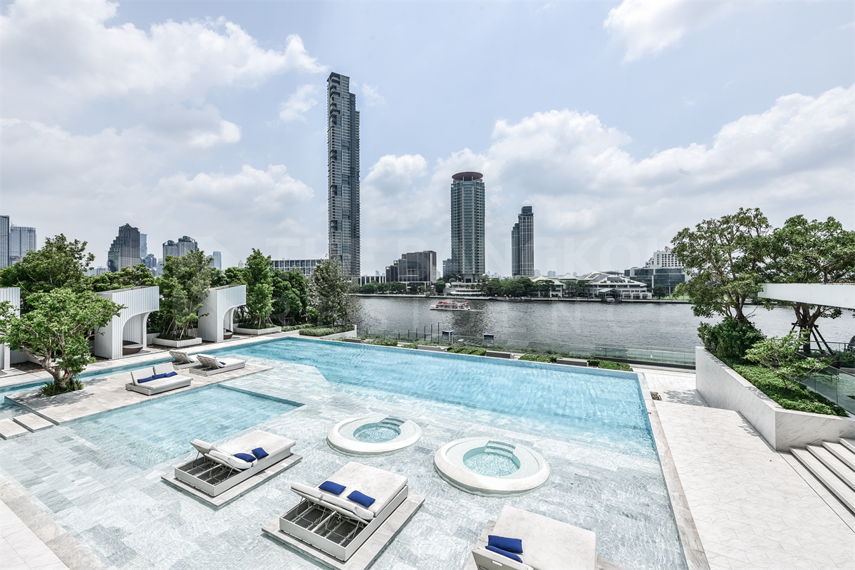 picture Chapter Charoennakhorn-Riverside Full-featured common area - 9/9