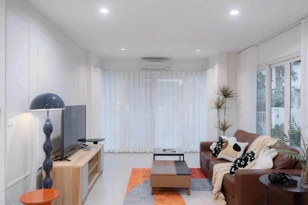 รูป ขายบ้านรีโนเวทใหม่ โครงการวรารมย์ แก้วนวรัฐ บ้านเดี่ยวในโครงการคุณภาพ ใกล้เซ็นเฟส พร้อมย้ายเข้าอยู่ได้เลย T.0946511456 - รูปที่ 4/18