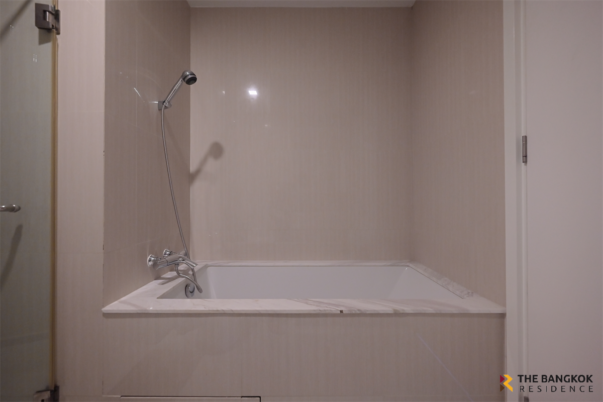 picture Condo in Central City at an Affordable Price Circle Living Prototype - 9/10