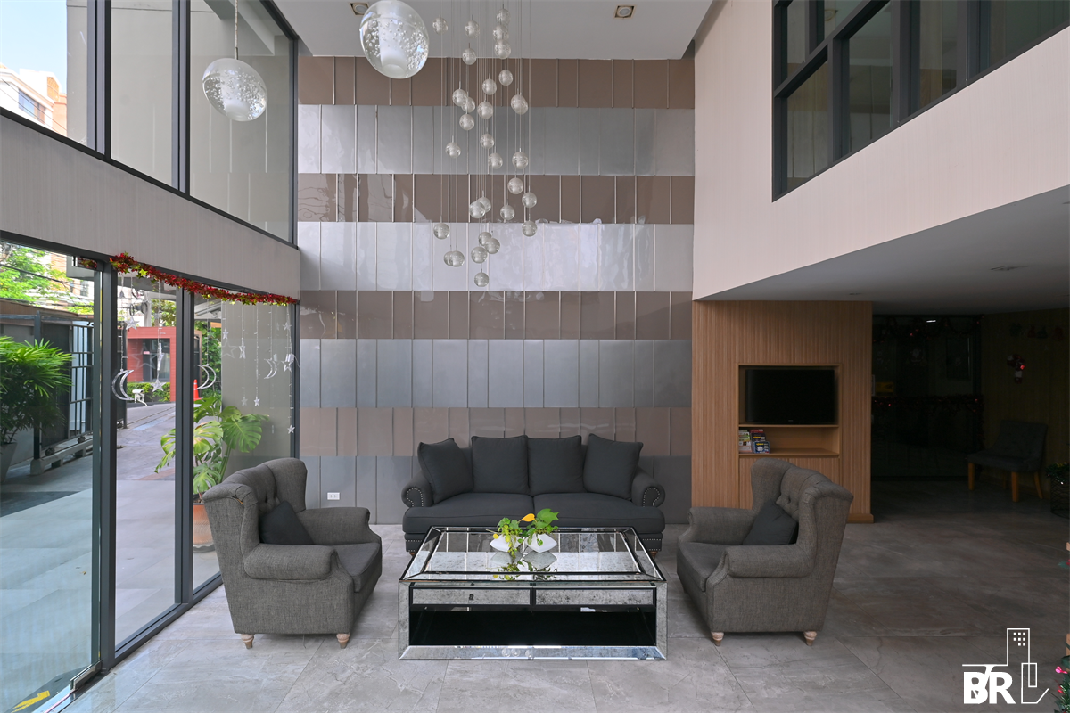 picture Mirage Sukhumvit 27 near MRT Sukhumvit Station Special unit at an attractive price - 8/9