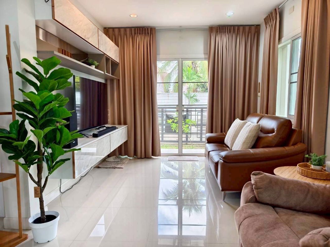 picture 🏡 House for Rent at The Urbana 5 – Beautiful Home with Full Furnishings - 7/18