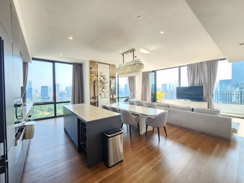 Condo for Rent MUNIQ Langsuan (CR00047)
