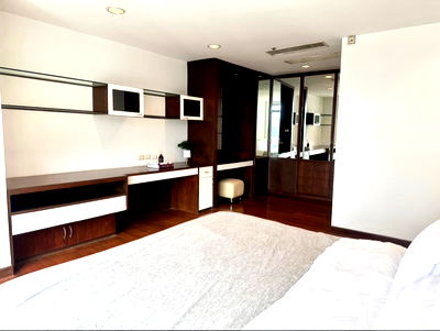 เช่าคอนโด MRT สีลม : เช่าคอนโด The Royal Place 2/เดอะ รอยัลเพลส 2 (E6809137)