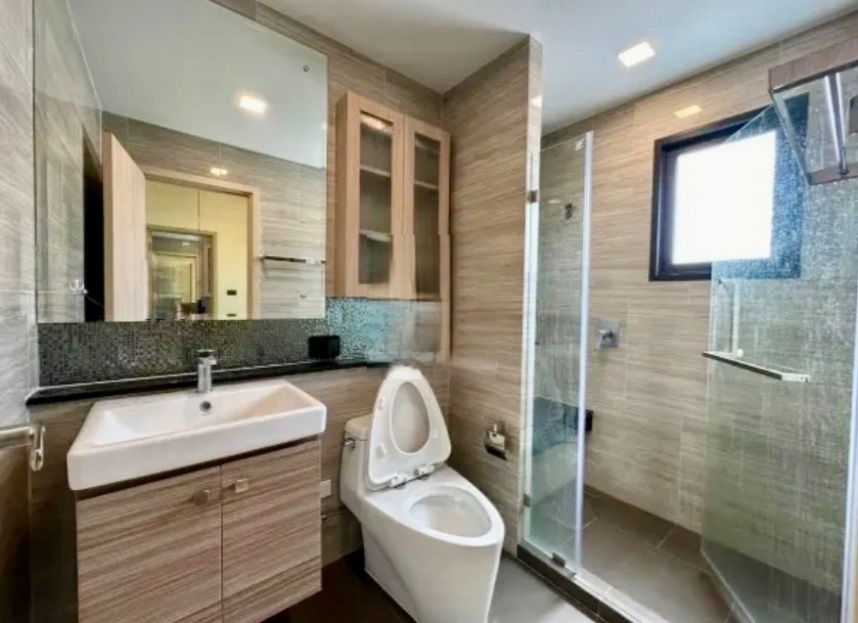 picture For Sale: Luxury English-Style Detached House – Grand Britania Bangna KM.12 A premium residence in an exclusive community of only 67 families - 9/15