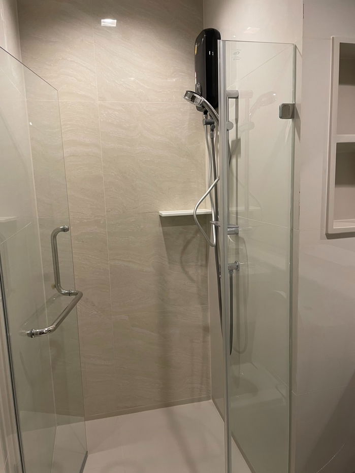 picture Code: KJ8884  for rent Life Ladprao Valley // Line ID: @kjcondo (with @) // - 9/13