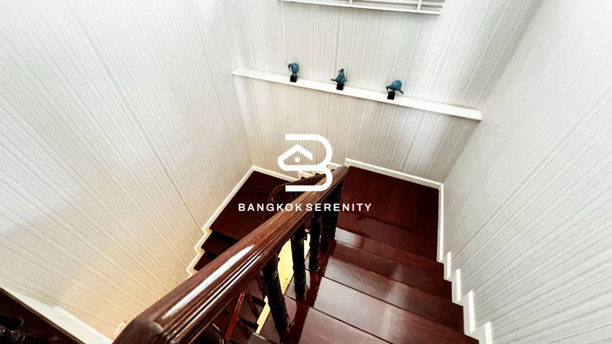 รูป ขายบ้านเดี่ยว 2 ชั้นหลังใหญ่ หมู่บ้านเอกไพลิน ศรีนครินทร์  - รูปที่ 24/25