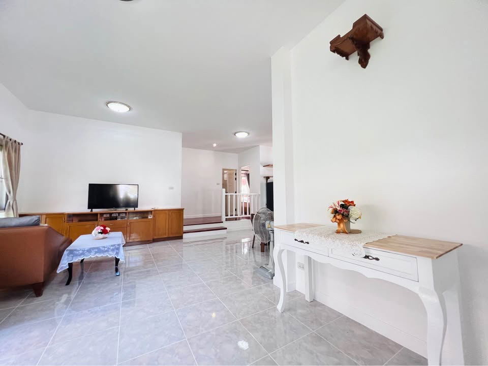 รูป บ้านเช่าพร้อมเข้าอยู่ หางดง ใกล้กาดฝรั่ง 19,000  บาท/เดือน  - รูปที่ 5/13