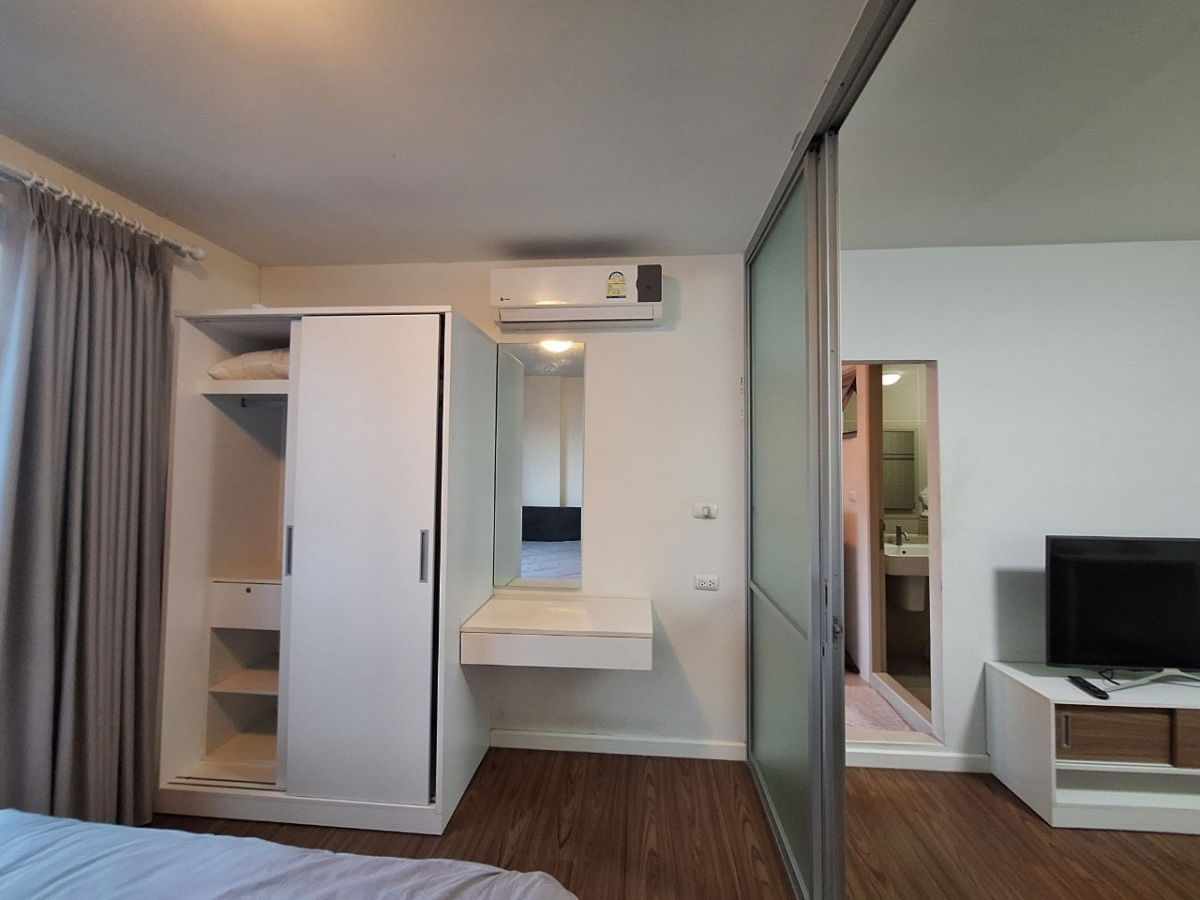 picture 🏢 For Rent: D Condo Nim – Pool View ✨ Cozy & fully furnished unit in prime location near Central Festival Chiang Mai. - 4/9