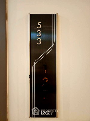 Condos for sale Asok-Dindang Road : 1-BR Condo at Knights Bridge Space Rama 9 near MRT Phra Ram 9 (ID 1878976)