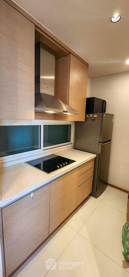 picture 2-BR Duplex at The Empire Place near BTS Saint Louis (ID 1358730) - 9/11