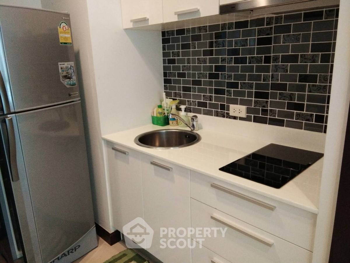 picture 1-BR Condo at The Prime11 Sukhumvit Condominium near BTS Nana (ID 883601) - 2/6
