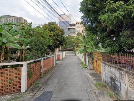 picture Urgent!! Vacant land for sale in Inthamara Soi 22 - 3/4