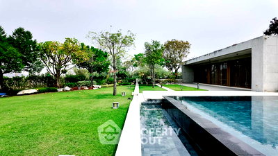 Condos for sale : 4-BR Condo at Sunplay Bangsaray close to Nongnooch Garden Pattaya (ID 2159301)