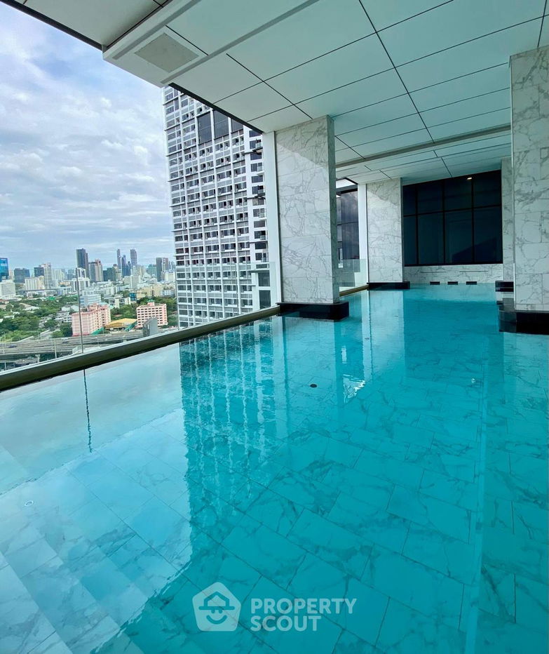 picture 1-BR Condo at Landmark @MRTA Station in Bang Kapi (ID 1540317) - 11/14
