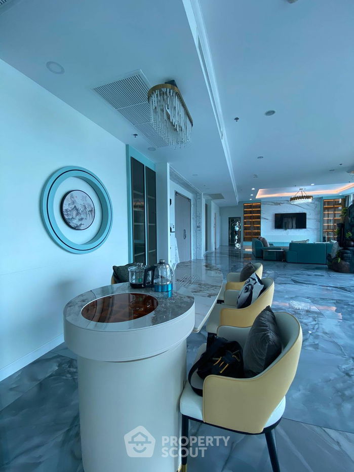 picture 3-BR Condo at Supalai Oriental Sukhumvit 39 near MRT Phetchaburi (ID 1307222) - 9/20