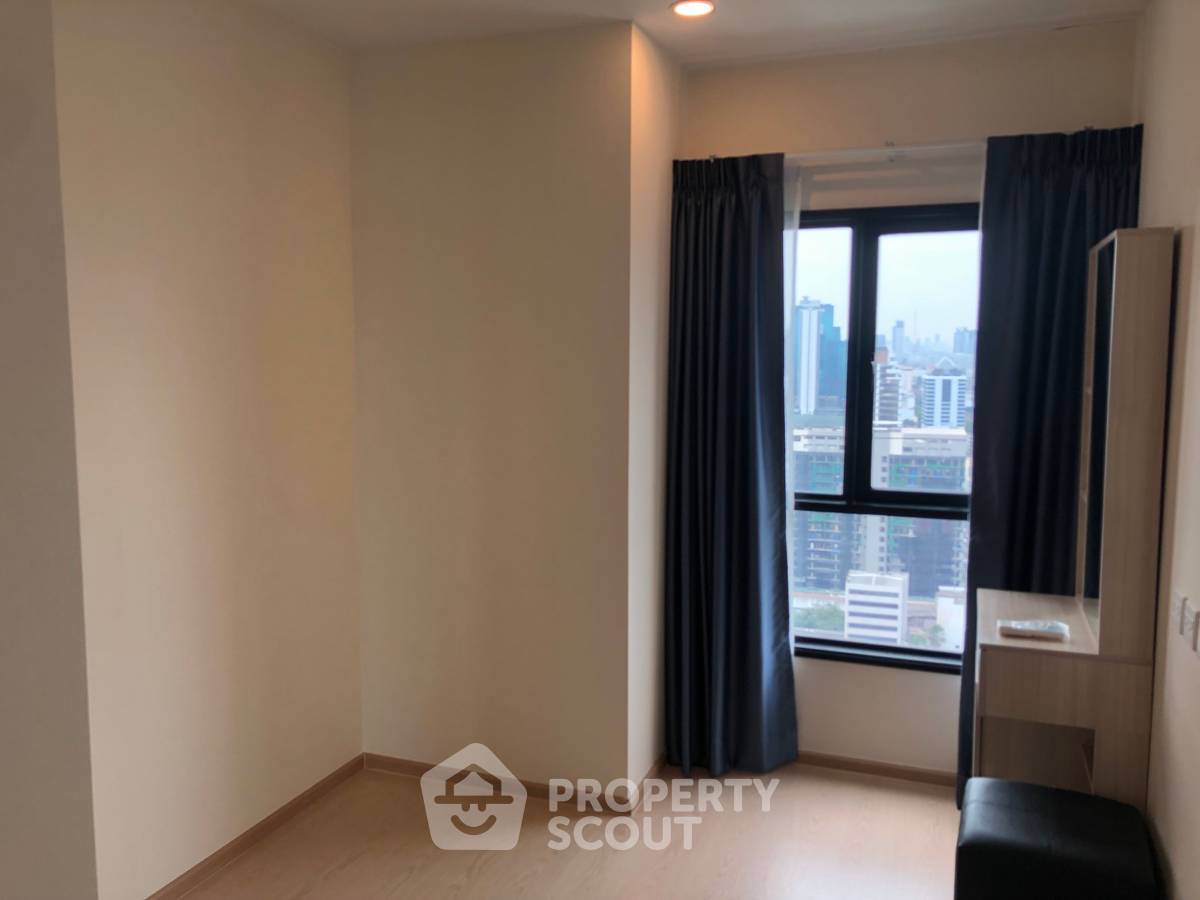 picture 2-BR Condo at The Tree Sukhumvit 71-Ekamai near ARL Ramkhamhaeng (ID 1524731) - 2/7