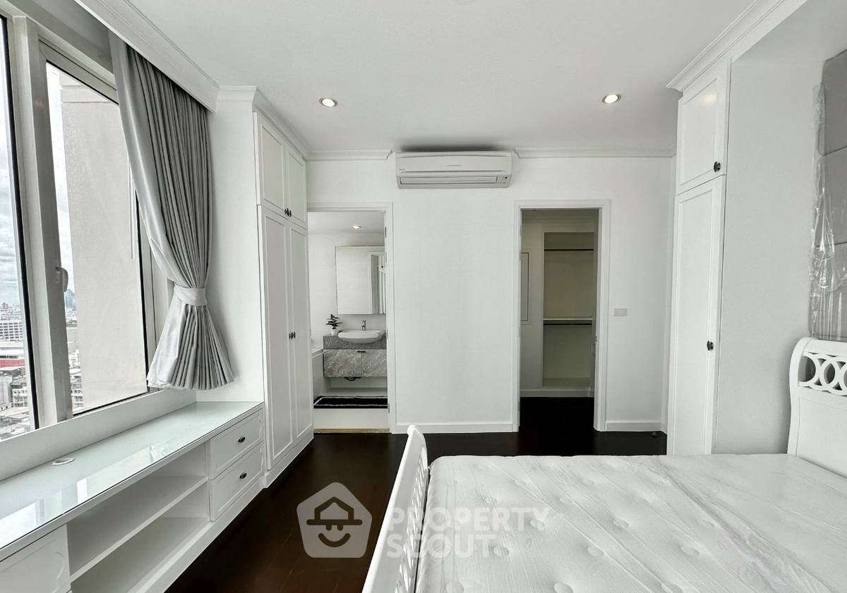 picture 2-BR Condo at Manhattan Chidlom near BTS Chit Lom (ID 1891424) - 3/5